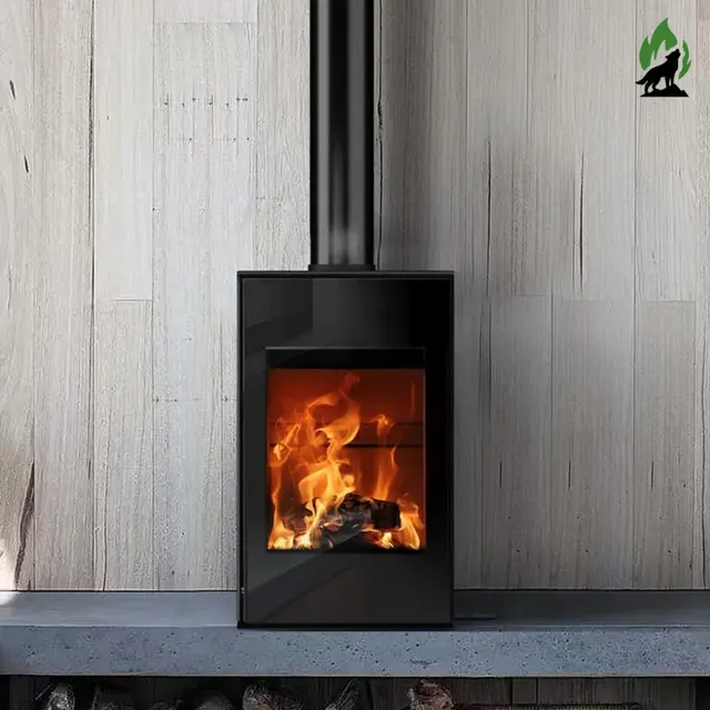 Kominek na drewno Nobis 8/10 Flat 100 z widoczną podstawą