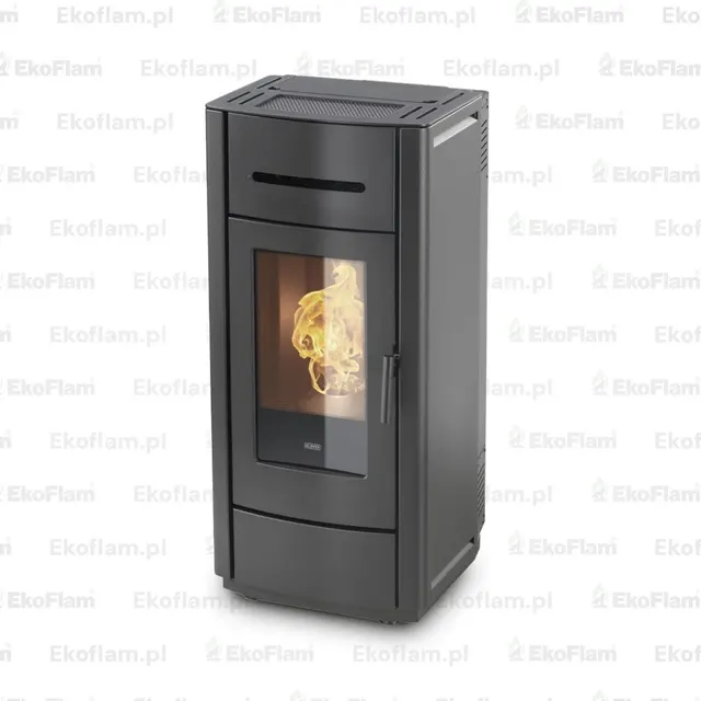 Kominek na pellet Klover Kros 80 Air w czarnej stali, widok z boku